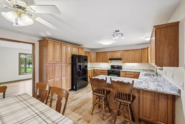 1501 Locust Lane, Prairie Du Sac, WI 53578