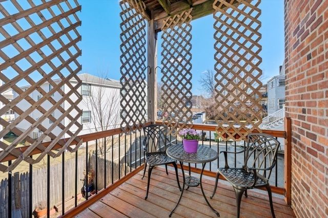 18 School Lane 1, Watertown, MA 02472