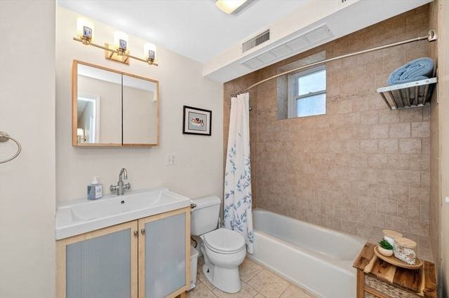 18 School Lane 1, Watertown, MA 02472