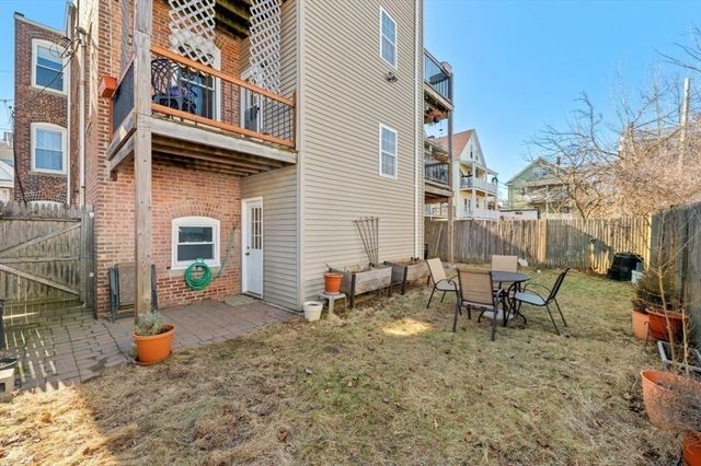 18 School Lane 1, Watertown, MA 02472