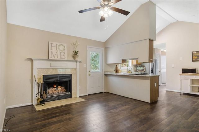 2917 Richard GRV S, Williamsburg, VA 23185