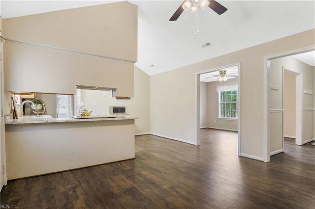 2917 Richard GRV S, Williamsburg, VA 23185