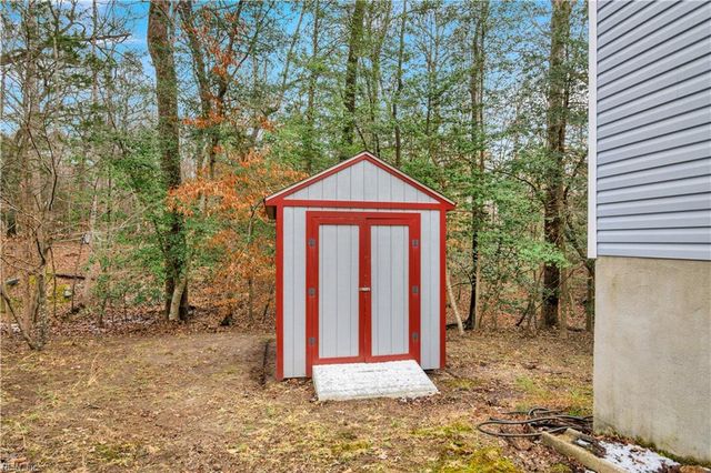 2917 Richard GRV S, Williamsburg, VA 23185