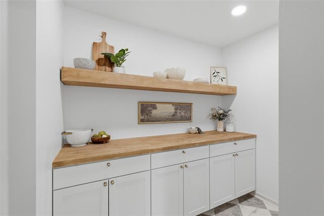 6708 Whitehall Drive, Oklahoma City, OK 73132