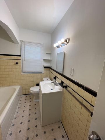 9137 Birwood Street, Detroit, MI 48204