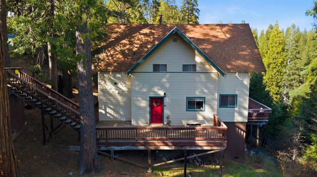 29667 Lassen Dr, Long Barn, CA 95335