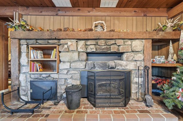 29667 Lassen Dr, Long Barn, CA 95335