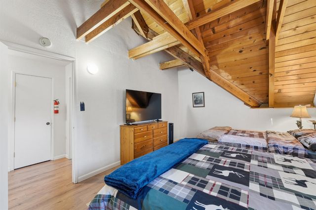 29667 Lassen Dr, Long Barn, CA 95335