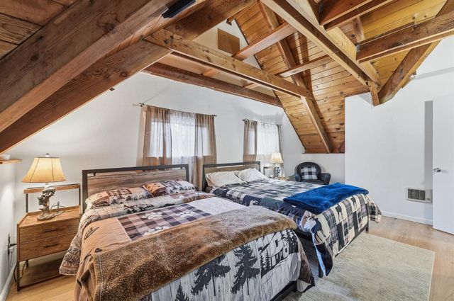 29667 Lassen Dr, Long Barn, CA 95335