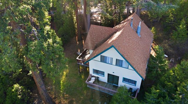 29667 Lassen Dr, Long Barn, CA 95335