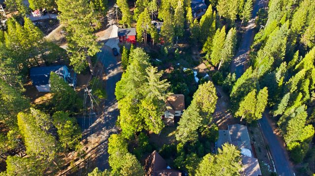 29667 Lassen Dr, Long Barn, CA 95335