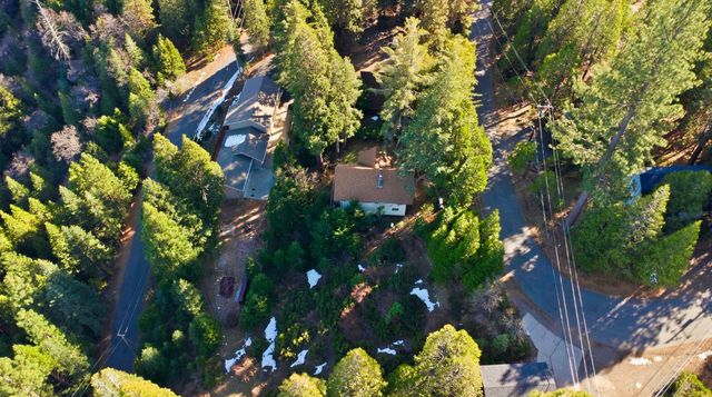 29667 Lassen Dr, Long Barn, CA 95335