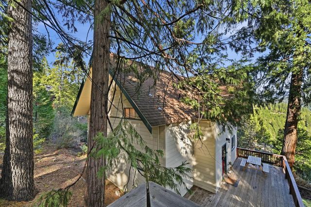 29667 Lassen Dr, Long Barn, CA 95335