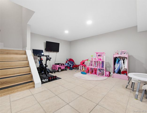 1 Heritage Drive J, New City, NY 10956
