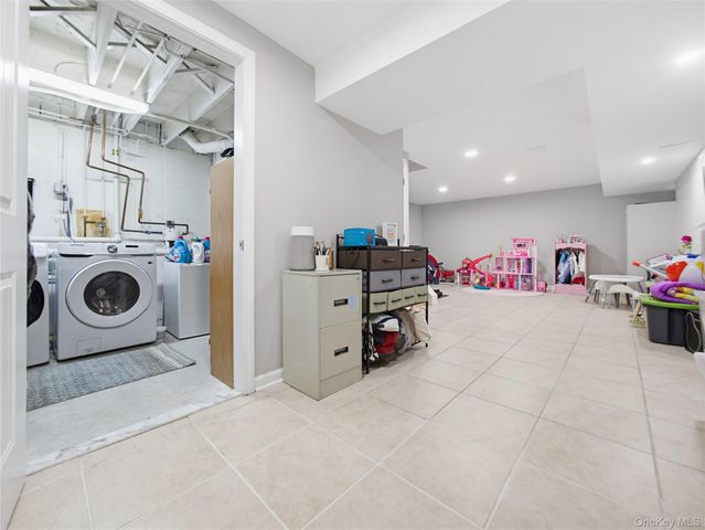 1 Heritage Drive J, New City, NY 10956