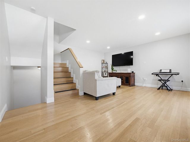 1 Heritage Drive J, New City, NY 10956