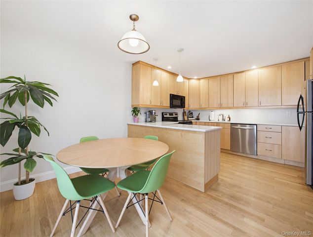 1 Heritage Drive J, New City, NY 10956