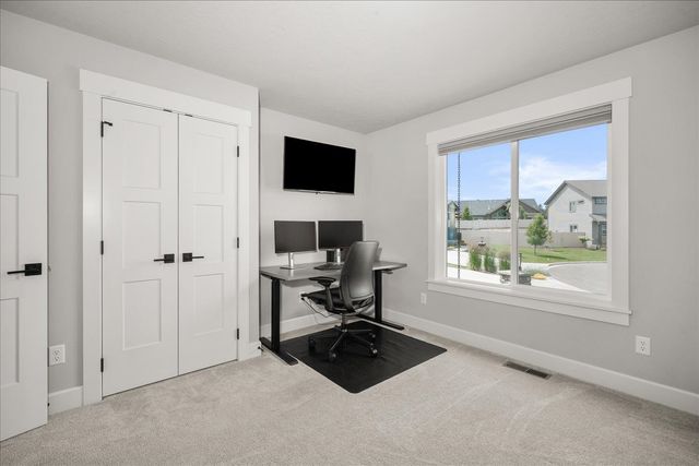 4219 S Bernson Ct, Spokane, WA 99223