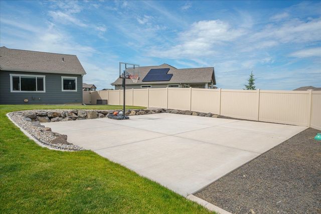 4219 S Bernson Ct, Spokane, WA 99223