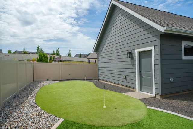 4219 S Bernson Ct, Spokane, WA 99223