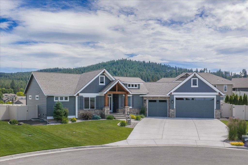 4219 S Bernson Ct, Spokane, WA 99223