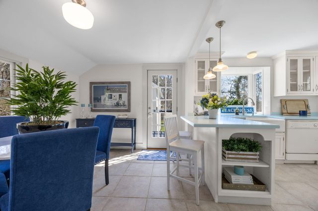 27 Whereaway Lane, Wellfleet, MA 02667