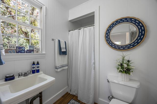 27 Whereaway Lane, Wellfleet, MA 02667