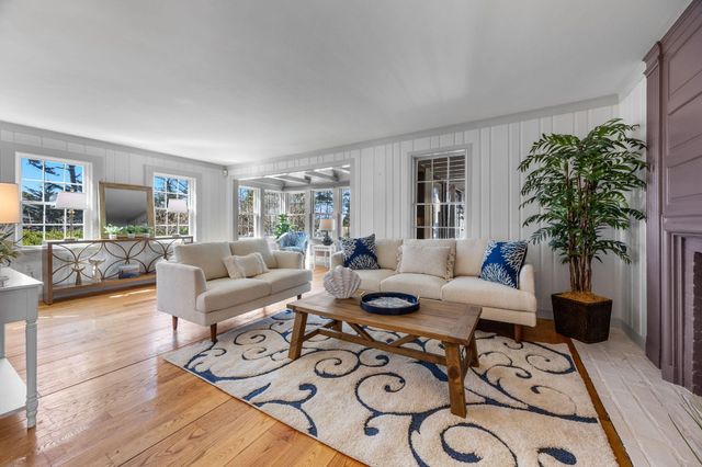 27 Whereaway Lane, Wellfleet, MA 02667