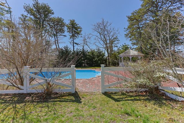 27 Whereaway Lane, Wellfleet, MA 02667