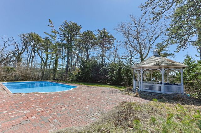 27 Whereaway Lane, Wellfleet, MA 02667