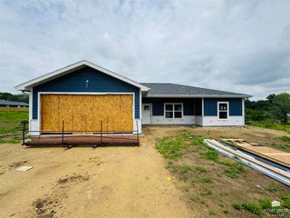 1307 East Avenue, Clay Center, KS 67432