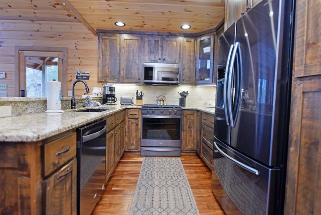 120 Aska Forest Trail, Blue Ridge, GA 30513