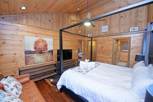 120 Aska Forest Trail, Blue Ridge, GA 30513