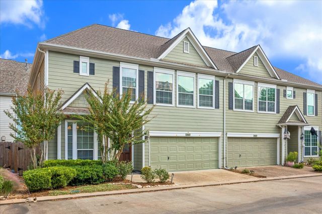 2667 Shady Acres Landing, Houston, TX 77008