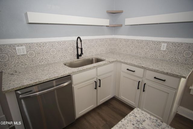 2405 LEBANON Avenue, El Paso, TX 79930