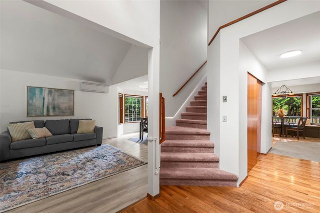 6537 Seabeck Highway, Bremerton, WA 98312