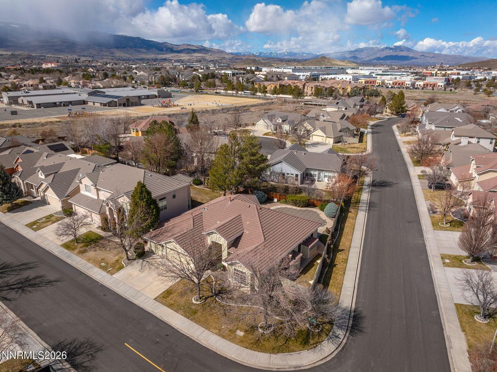 Image 4 of property listing at 1599 Rio Grande Drive, Reno, NV 89521