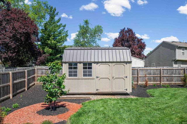 208 Penridge Lane, Lafayette, IN 47905
