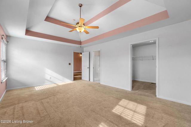 10012 Crooked Oak Way, Louisville, KY 40291