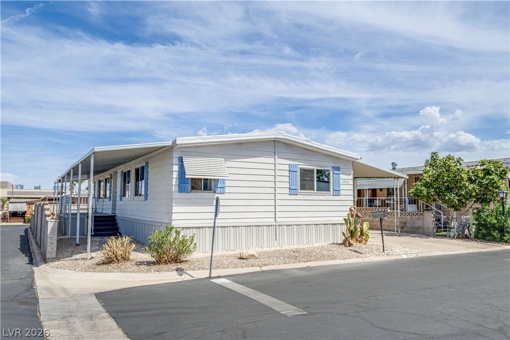 4542 East Royal Club Way, Las Vegas, NV 89103 — exterior