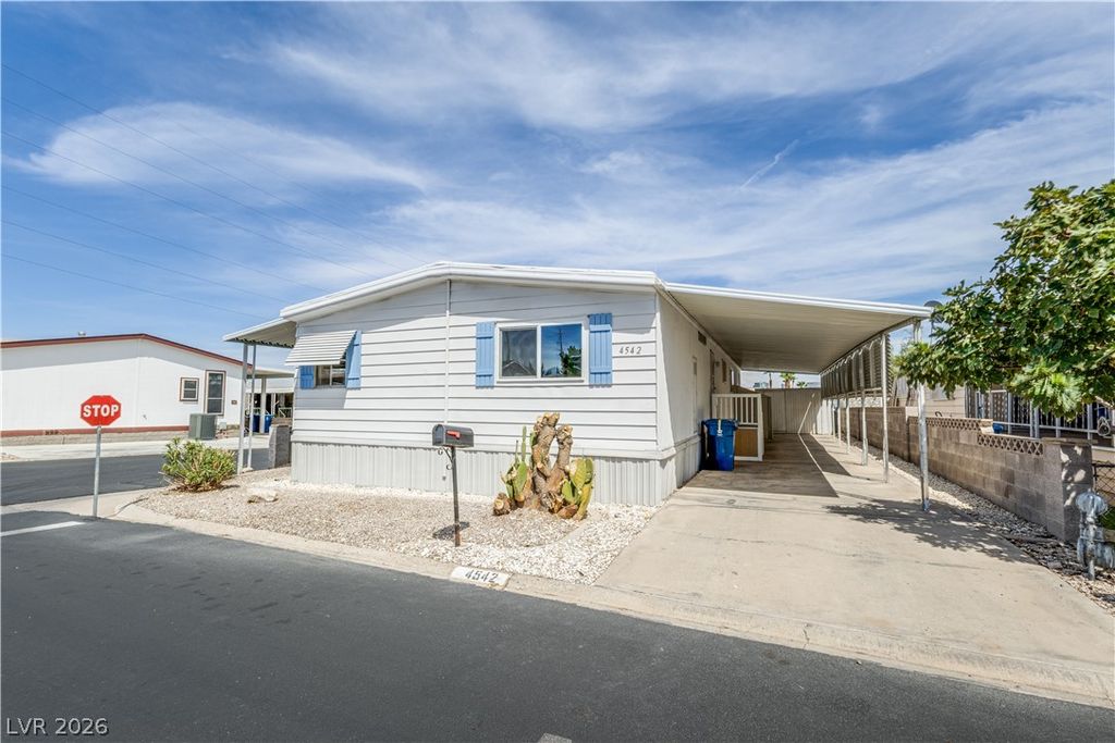 4542 East Royal Club Way, Las Vegas, NV 89103 — photo 3