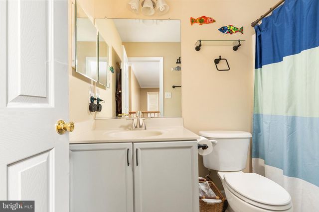 603 CRYSTAL LN, Strasburg, VA 22657