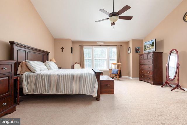 603 CRYSTAL LN, Strasburg, VA 22657