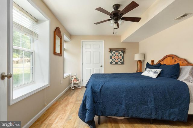 603 CRYSTAL LN, Strasburg, VA 22657