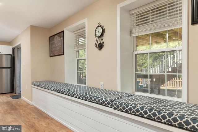 603 CRYSTAL LN, Strasburg, VA 22657