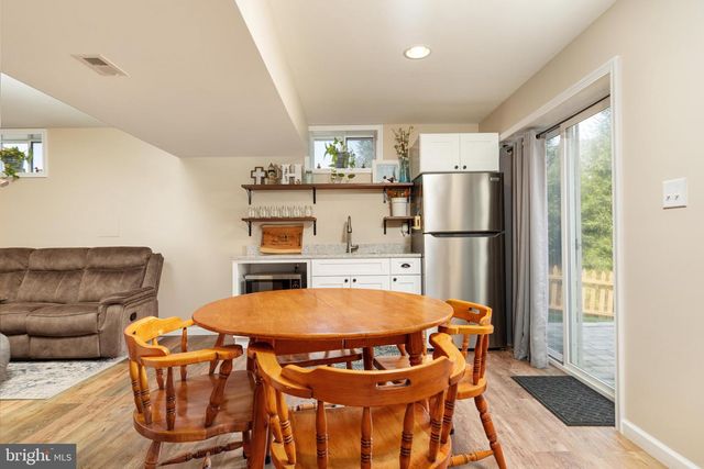603 CRYSTAL LN, Strasburg, VA 22657