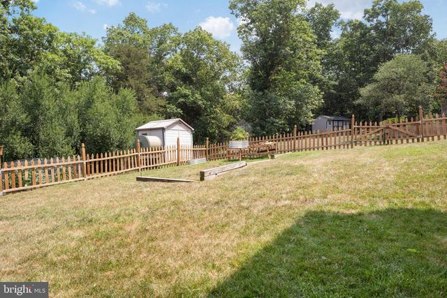 603 CRYSTAL LN, Strasburg, VA 22657