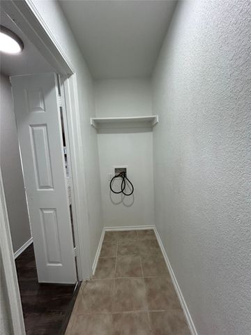 1249 Round Pen Run, Fort Worth, TX 76052