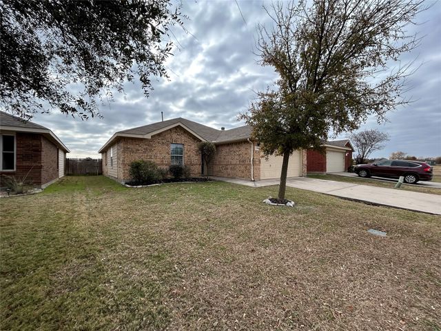 1249 Round Pen Run, Fort Worth, TX 76052
