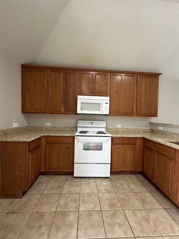 1249 Round Pen Run, Fort Worth, TX 76052